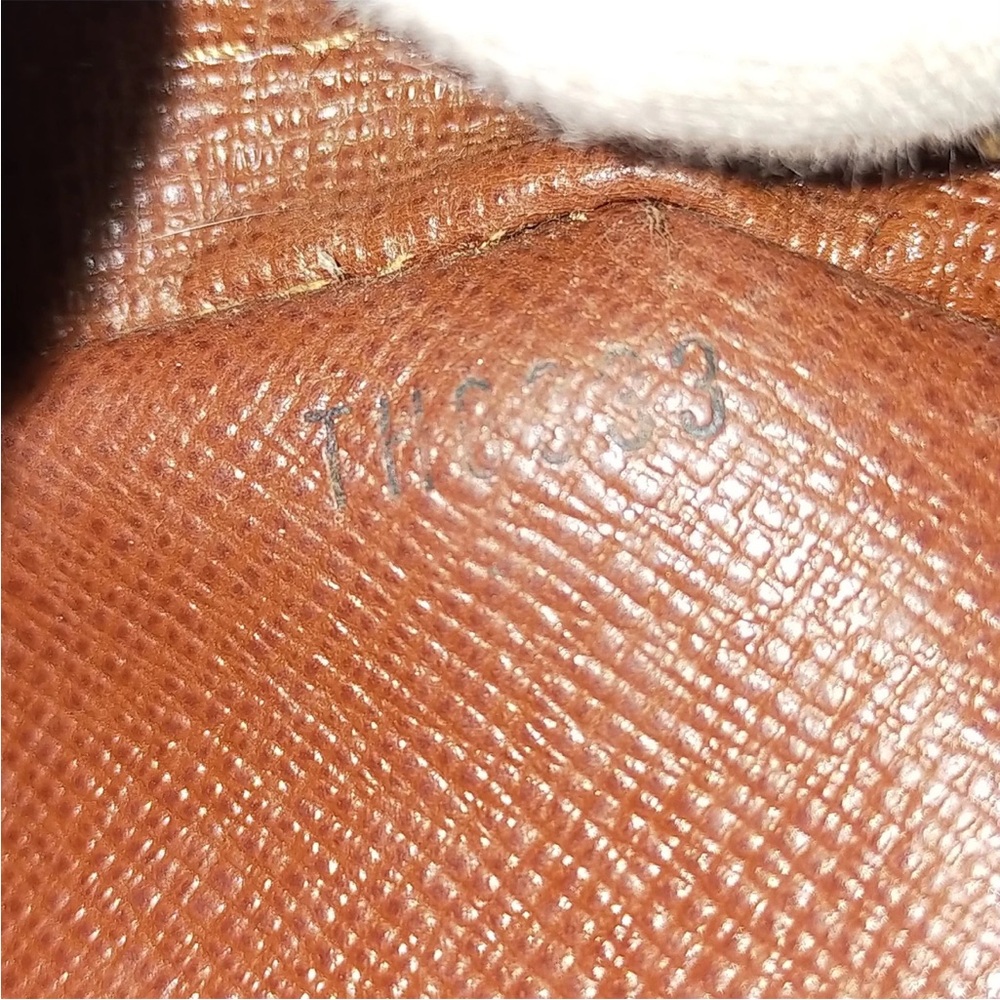 Louis Vuitton LV Monogram  Bag - has marks - Picture 9 of 14